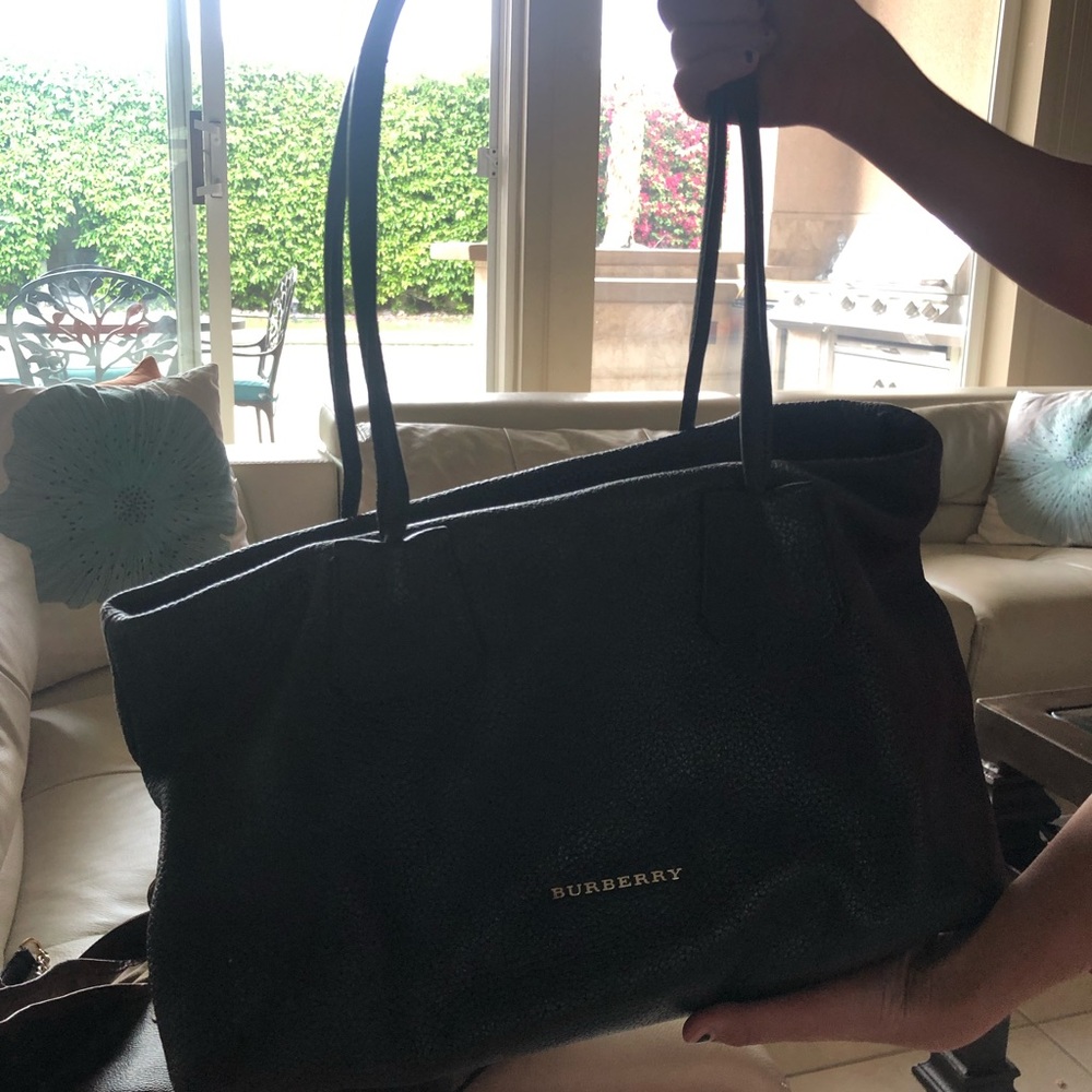 Burberry purse